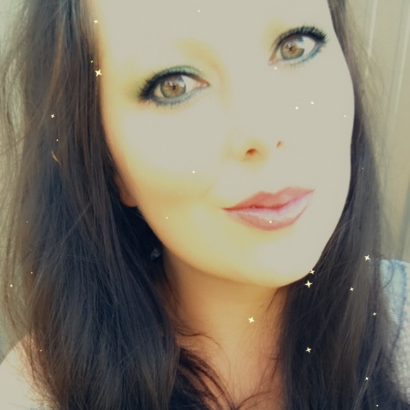 Meet your Posher, Jen - Picture 1 of 1